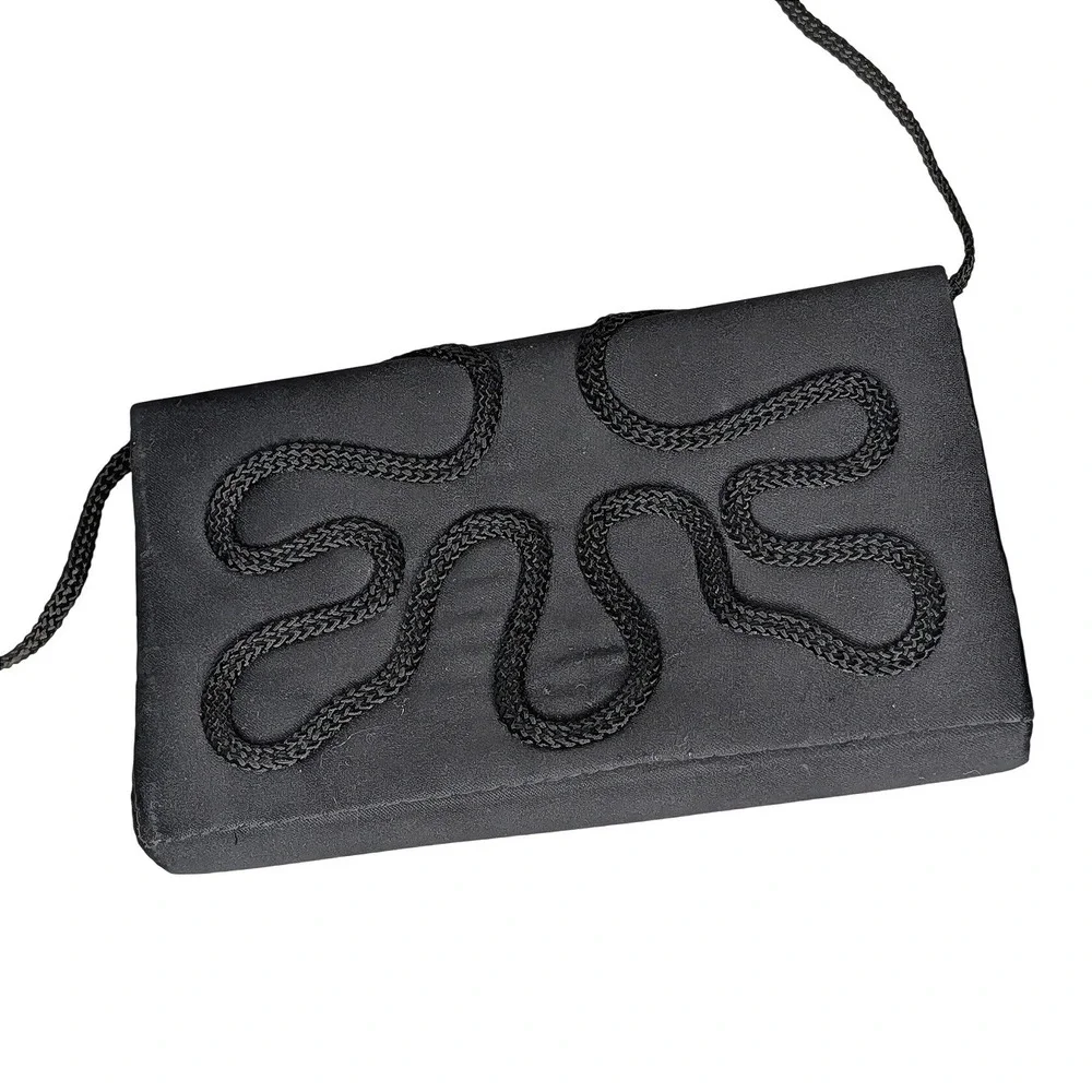 Vintage La Regale Black Satin Wavy Embroidered Clutch Evening Bag Shoulder Bag